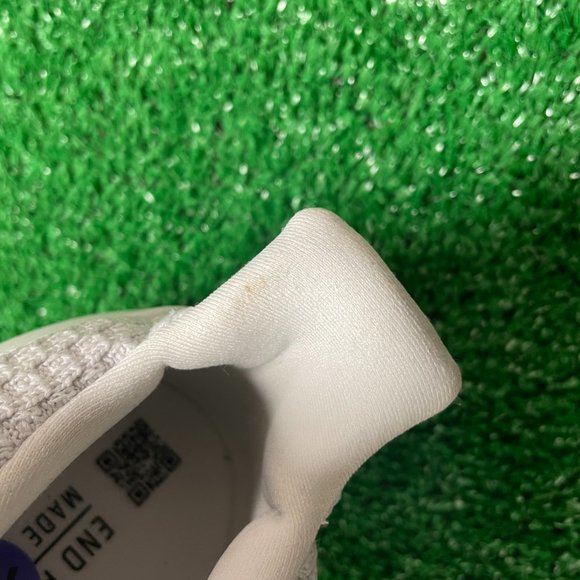 Adidas Ultraboost 4.0 DNA Low Mens Running Shoes White FY9120 NEW* Size 11.5 - Picture 2 of 8